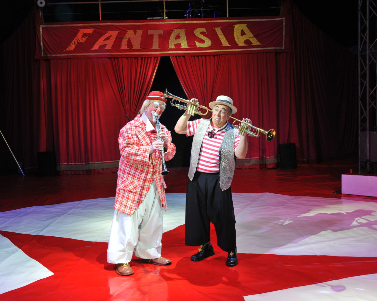 home-circus-fantasia-uk